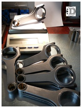 Uitbalanceren dynamisch motor Abarth  